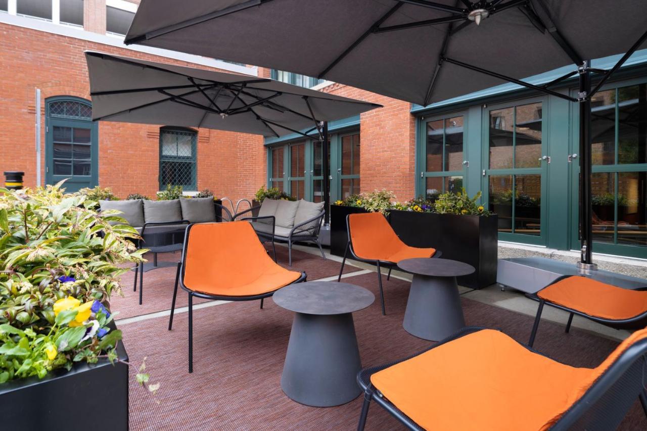 Residence Inn By Marriott Boston Downtown Seaport Exterior photo