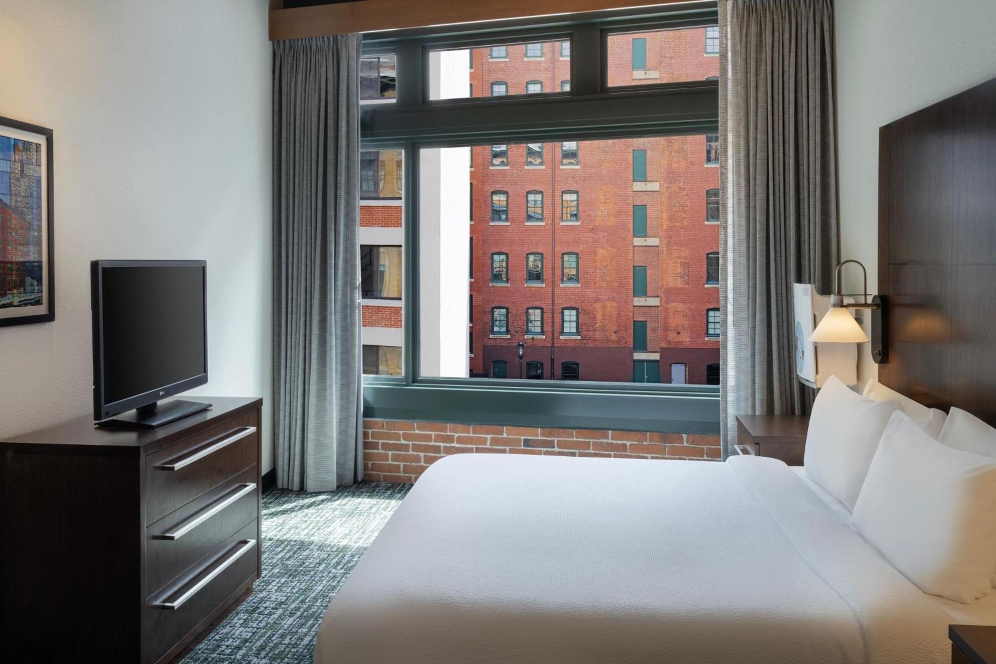 Residence Inn By Marriott Boston Downtown Seaport Exterior photo