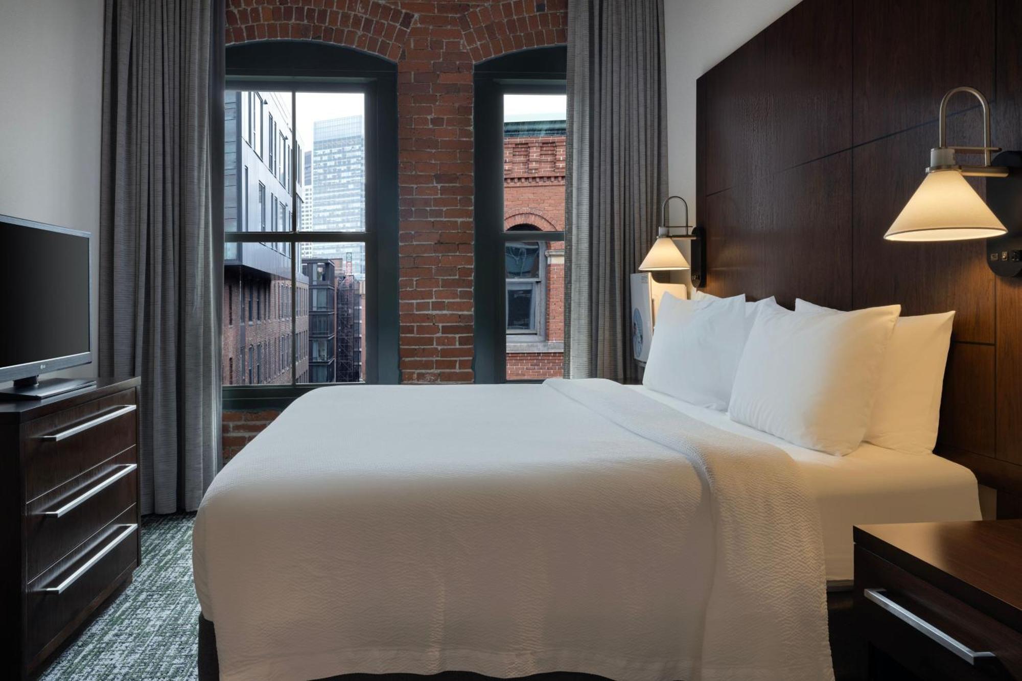 Residence Inn By Marriott Boston Downtown Seaport Exterior photo