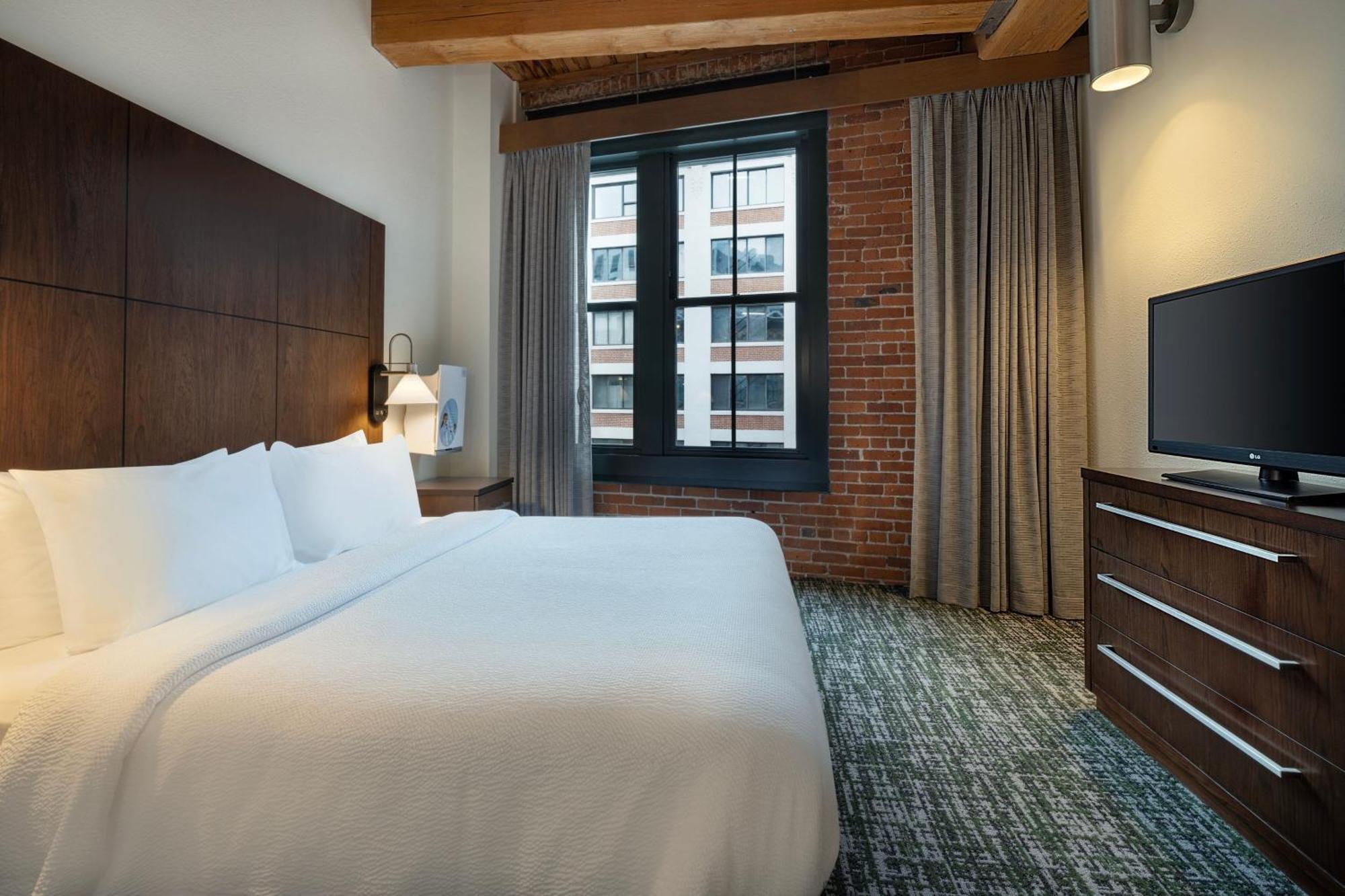 Residence Inn By Marriott Boston Downtown Seaport Exterior photo