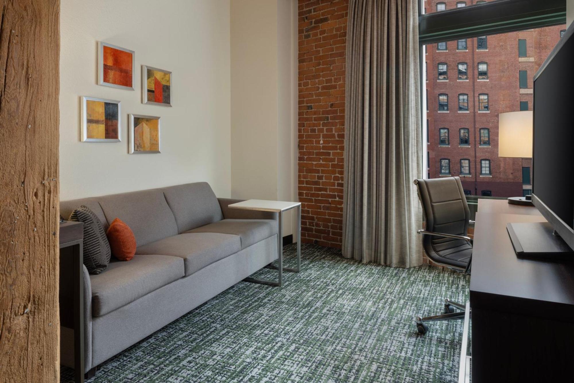 Residence Inn By Marriott Boston Downtown Seaport Exterior photo