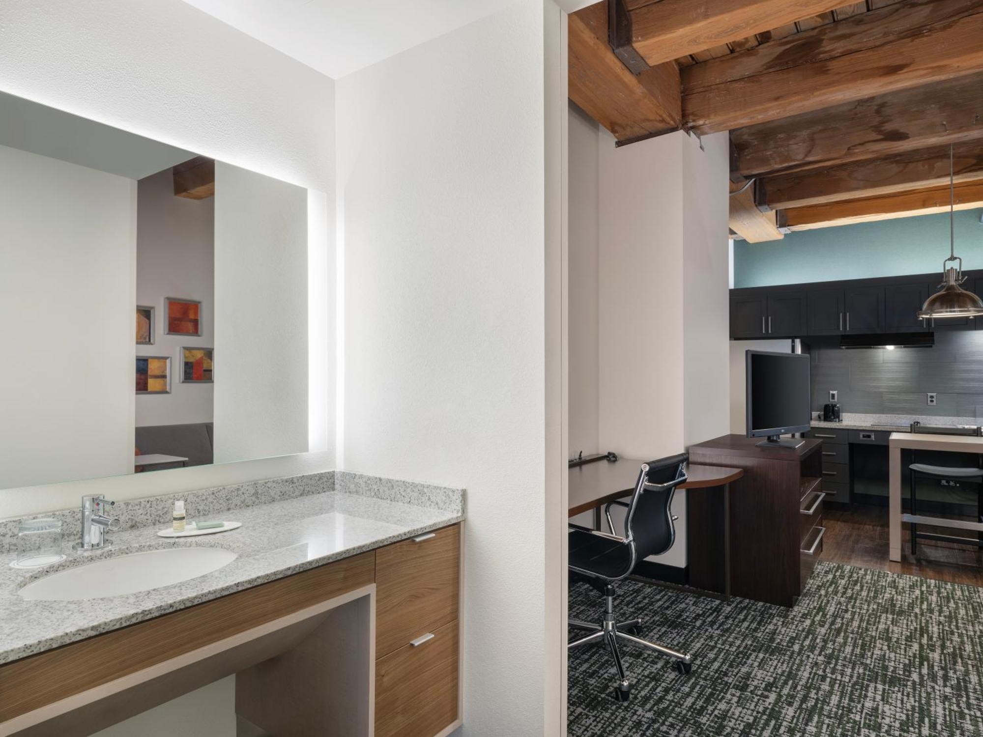 Residence Inn By Marriott Boston Downtown Seaport Exterior photo