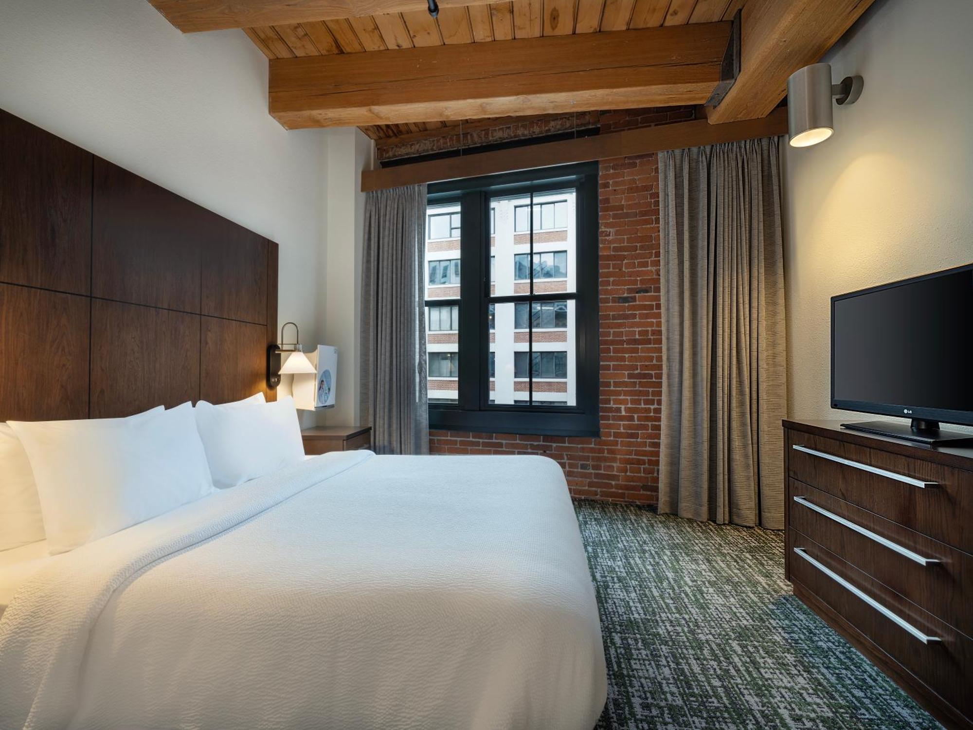 Residence Inn By Marriott Boston Downtown Seaport Exterior photo
