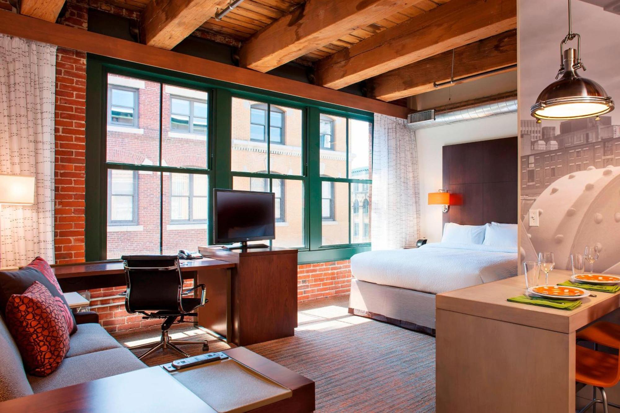 Residence Inn By Marriott Boston Downtown Seaport Exterior photo
