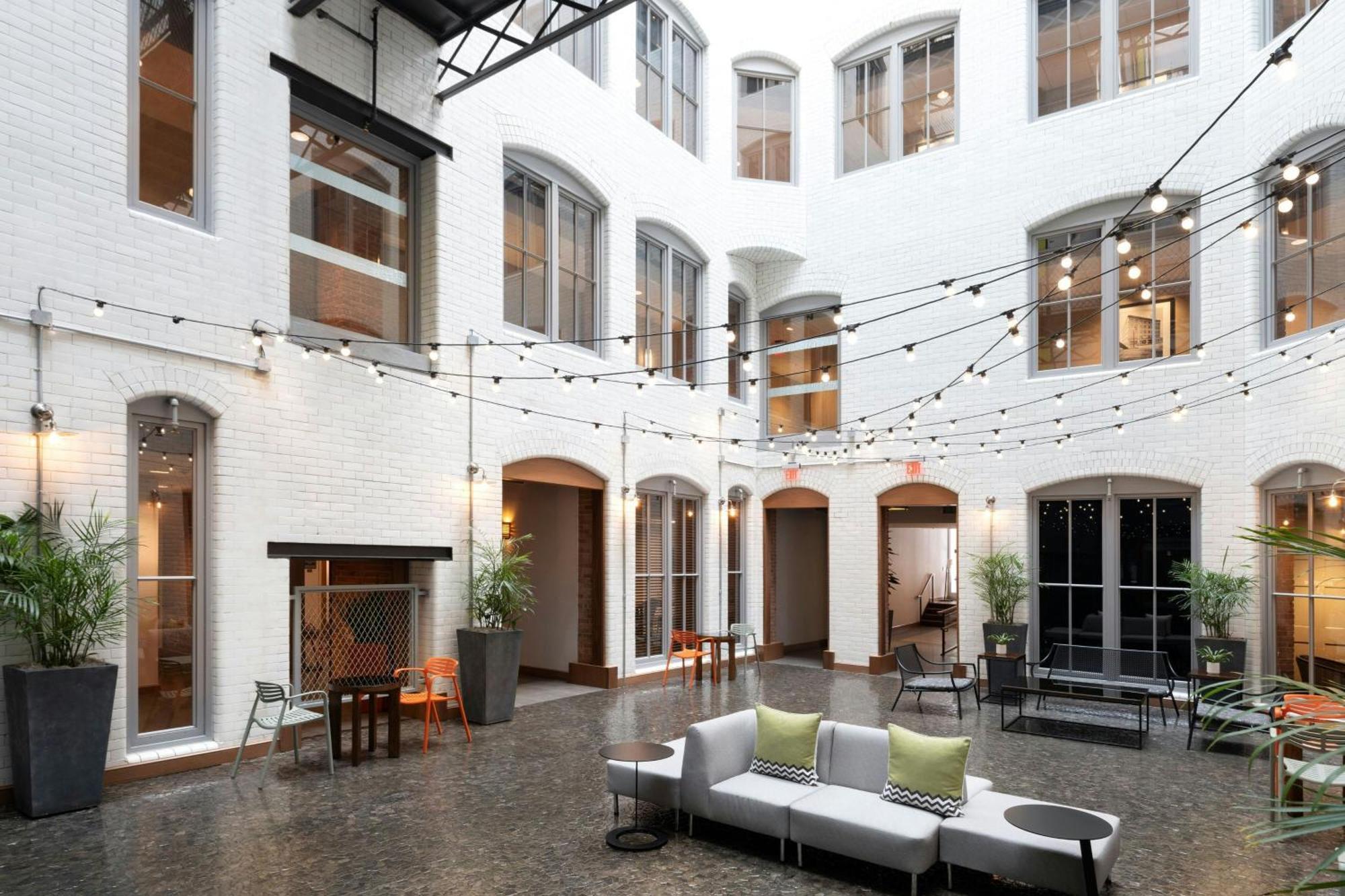 Residence Inn By Marriott Boston Downtown Seaport Exterior photo